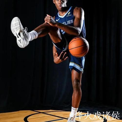 考沃德高效发挥，全场23分钟贡献12分2篮板2助