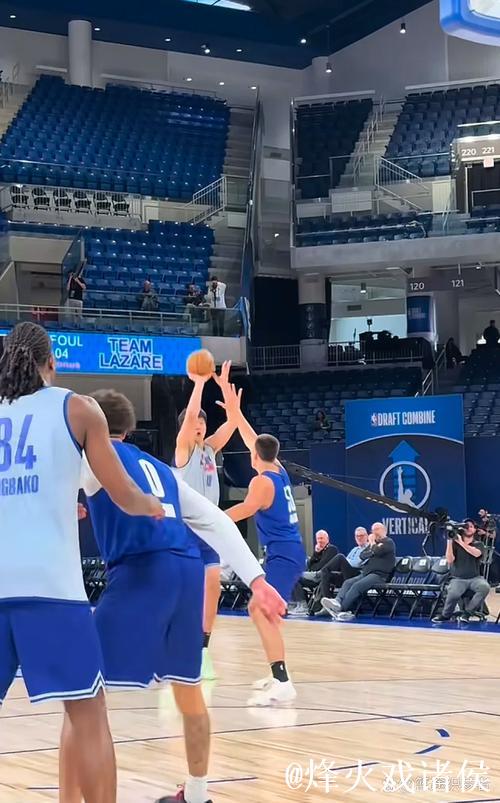 斯普利特现场观赛:杨瀚森与吕佩尔在G联赛的表现考察。 斯普利特现场观赛:杨瀚森与吕佩尔在G联赛的表现考察。